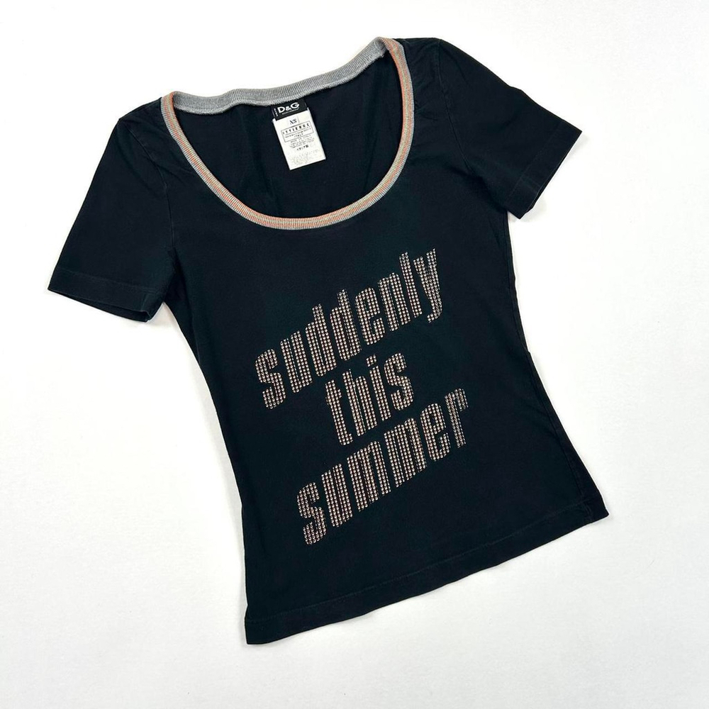 y2k D&G black short sleeve top, 'suddenly this summer' print